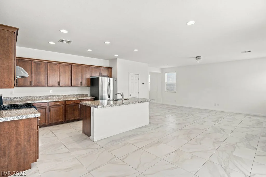 4722 Challenger, North Las Vegas, NV 89031