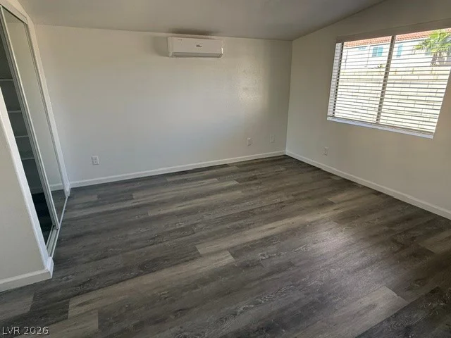 7566 Isley, Las Vegas, NV 89147
