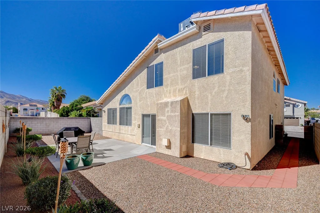 8963 Dove Cove, Las Vegas, NV 89129
