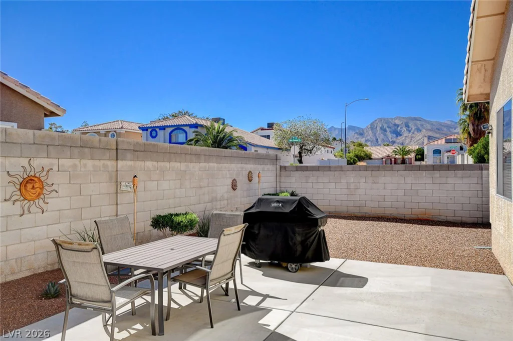 8963 Dove Cove, Las Vegas, NV 89129