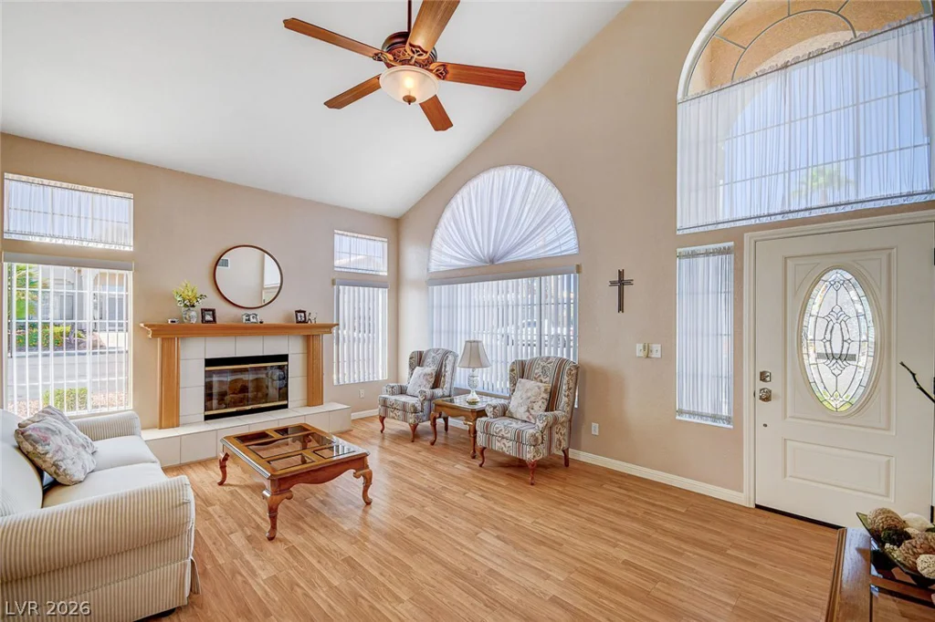 8963 Dove Cove, Las Vegas, NV 89129