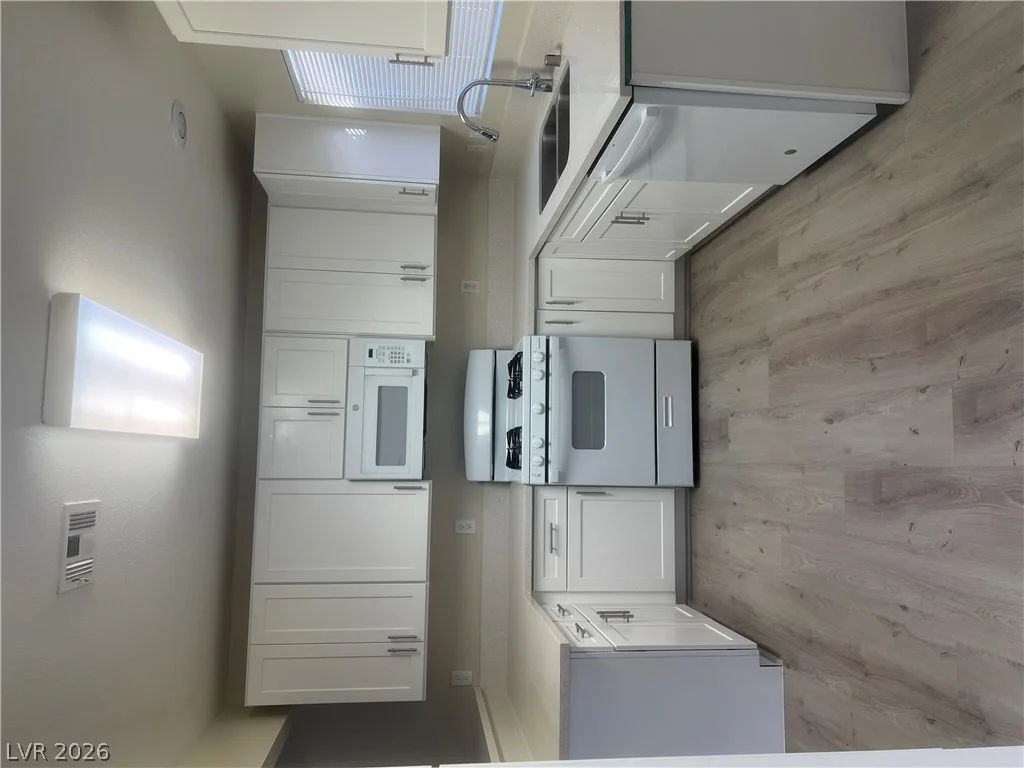 8001 Mt Royal, Las Vegas, NV 89145