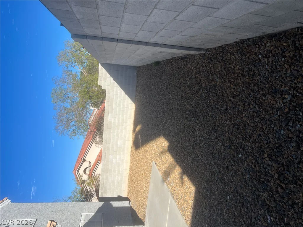 8001 Mt Royal, Las Vegas, NV 89145