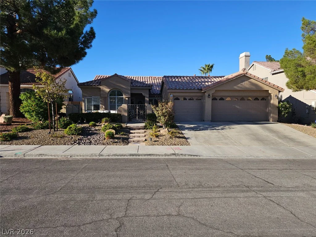 7908 Waterfalls, Las Vegas, NV 89128