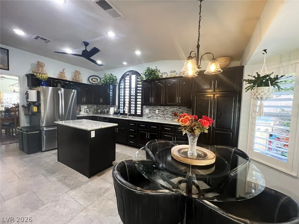7908 Waterfalls, Las Vegas, NV 89128