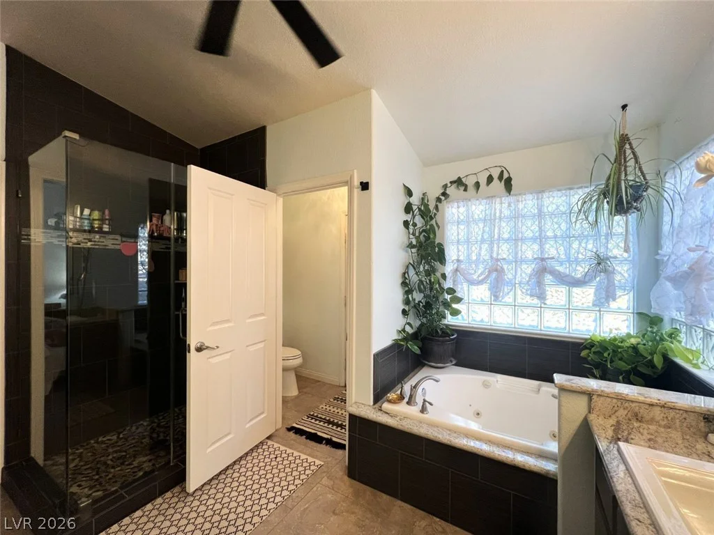 7908 Waterfalls, Las Vegas, NV 89128
