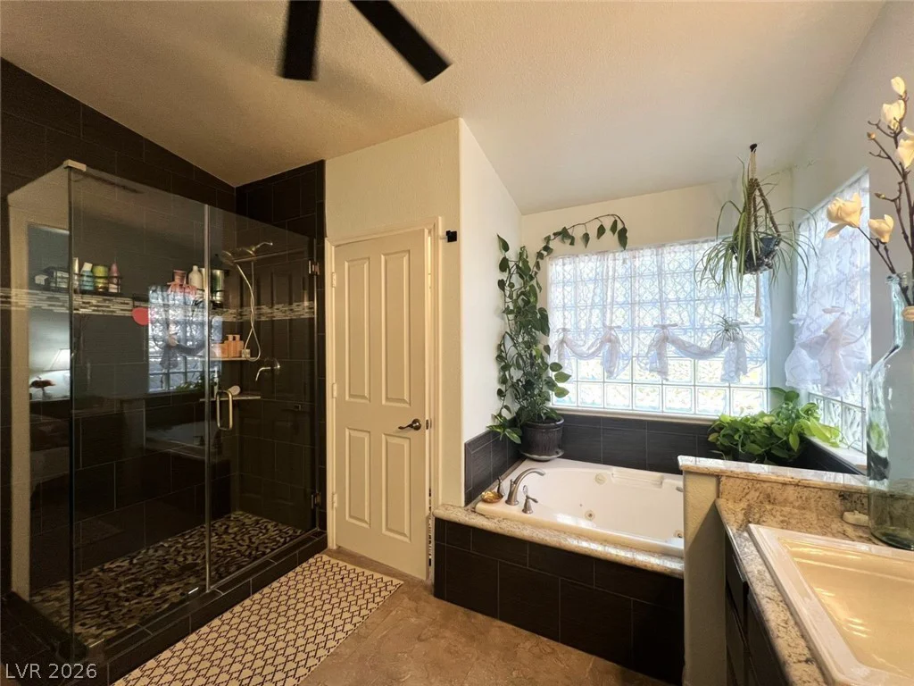 7908 Waterfalls, Las Vegas, NV 89128