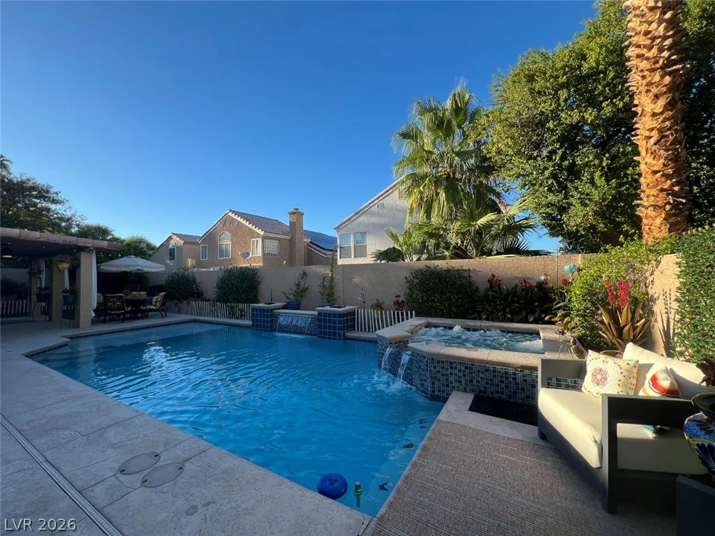 7908 Waterfalls, Las Vegas, NV 89128