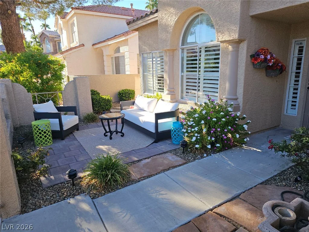 7908 Waterfalls, Las Vegas, NV 89128