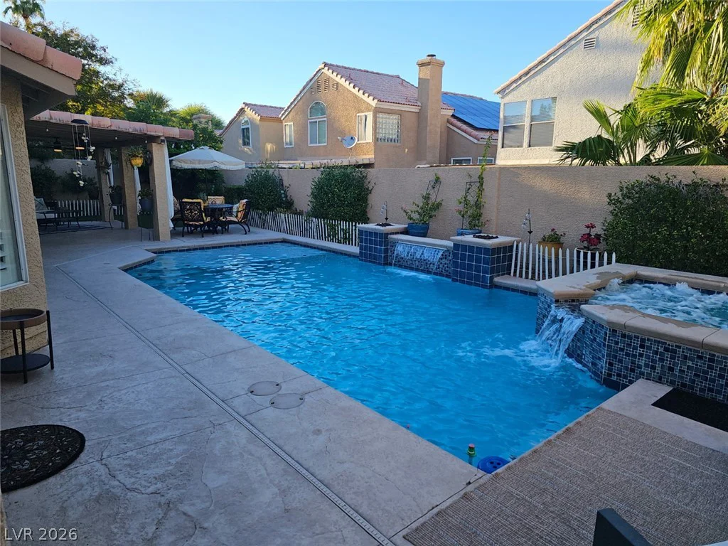 7908 Waterfalls, Las Vegas, NV 89128