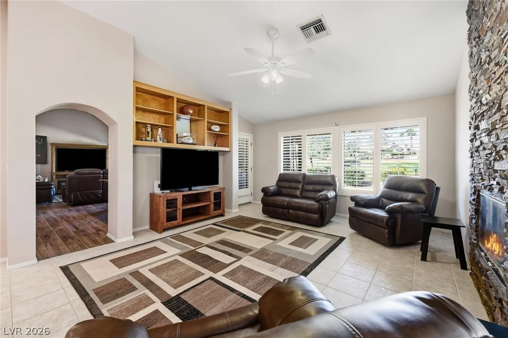 2829 Billy Casper, Las Vegas, NV 89134