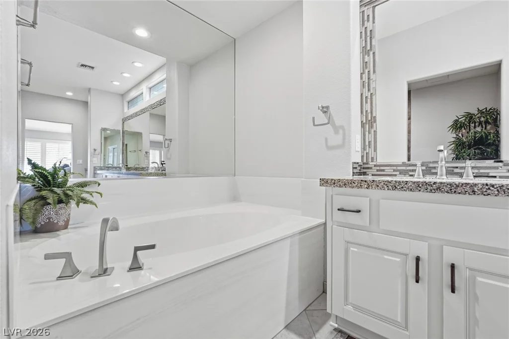 2829 Billy Casper, Las Vegas, NV 89134