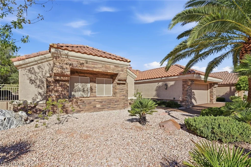 2829 Billy Casper, Las Vegas, NV 89134