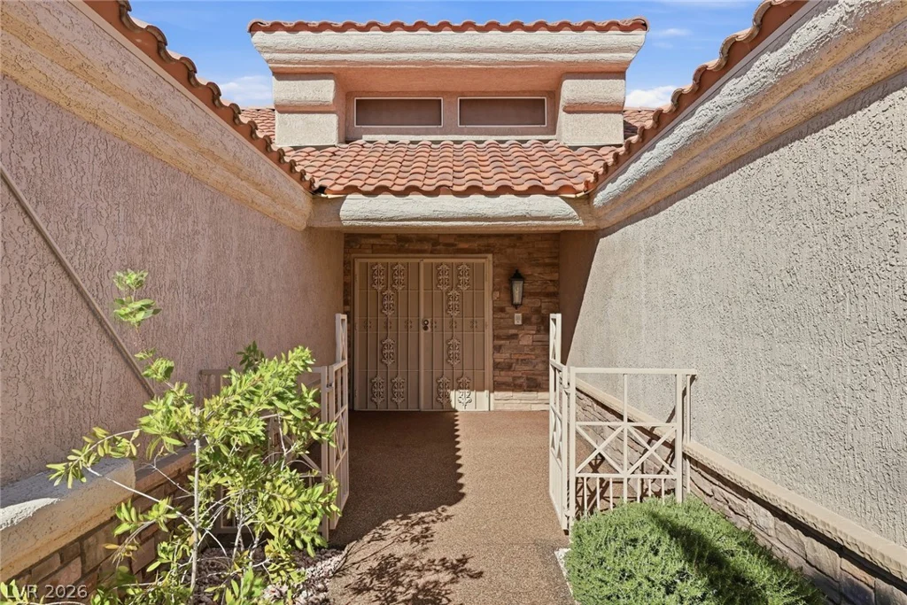 2829 Billy Casper, Las Vegas, NV 89134