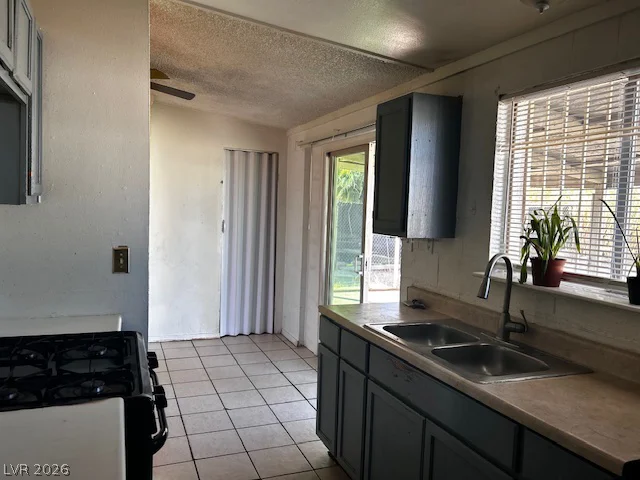 3708 Perliter, North Las Vegas, NV 89030