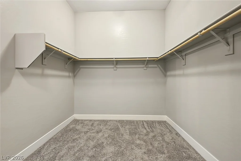 10086 Goff Grove, Las Vegas, NV 89183
