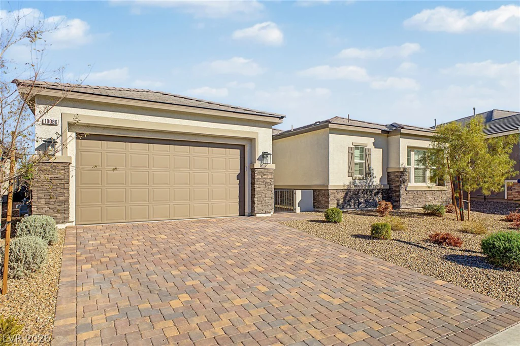 10086 Goff Grove, Las Vegas, NV 89183