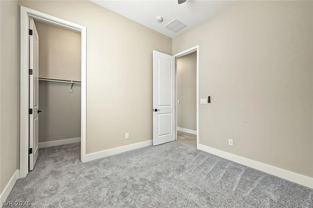 10086 Goff Grove, Las Vegas, NV 89183