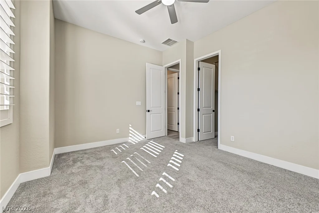10086 Goff Grove, Las Vegas, NV 89183