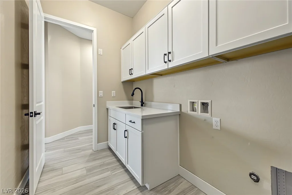 10086 Goff Grove, Las Vegas, NV 89183