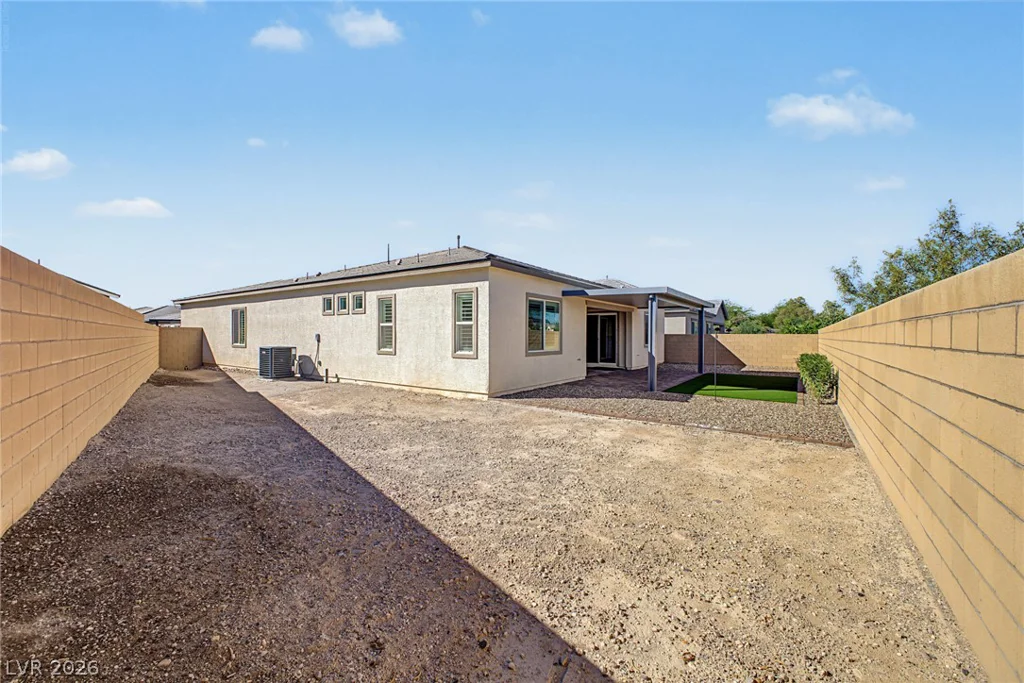 10086 Goff Grove, Las Vegas, NV 89183