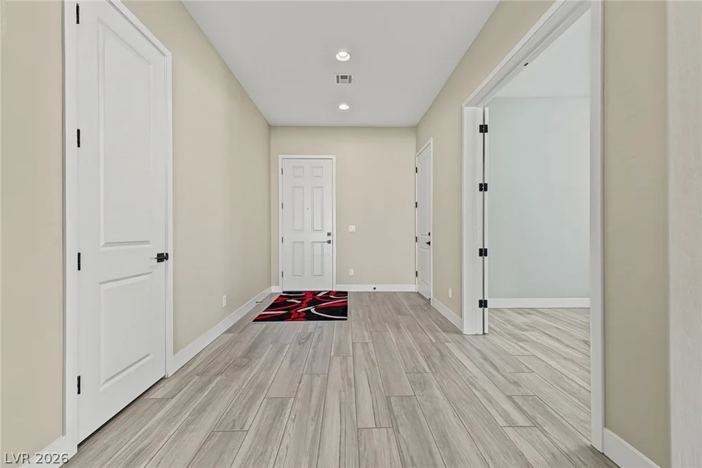 10086 Goff Grove, Las Vegas, NV 89183