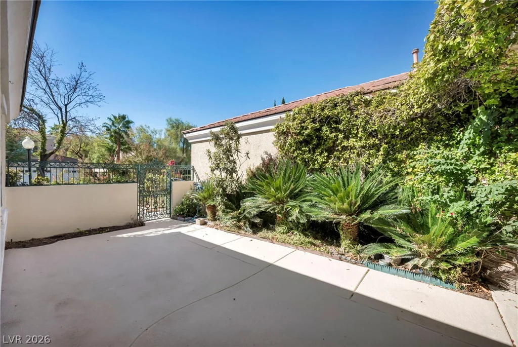 7904 Roxburgh Castle, Las Vegas, NV 89117