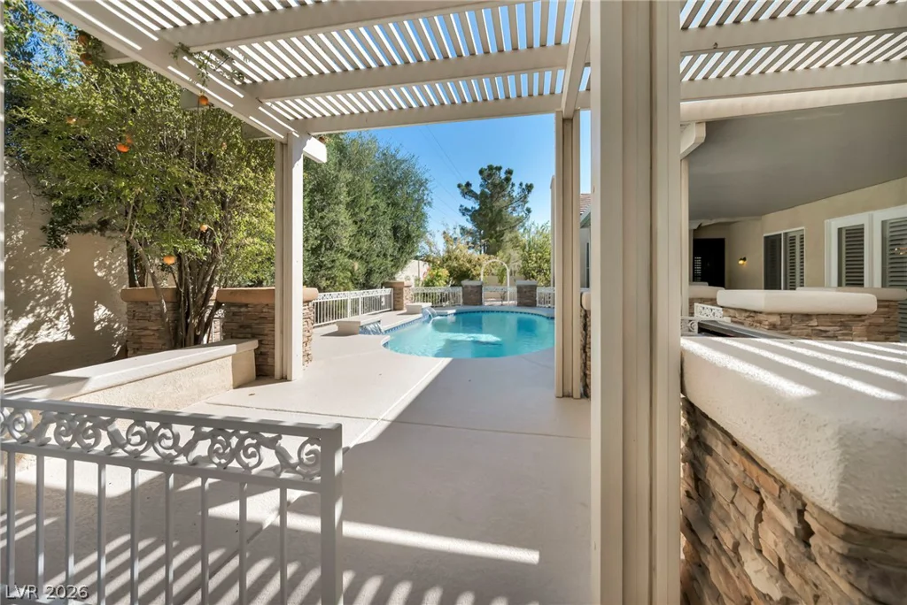 7904 Roxburgh Castle, Las Vegas, NV 89117