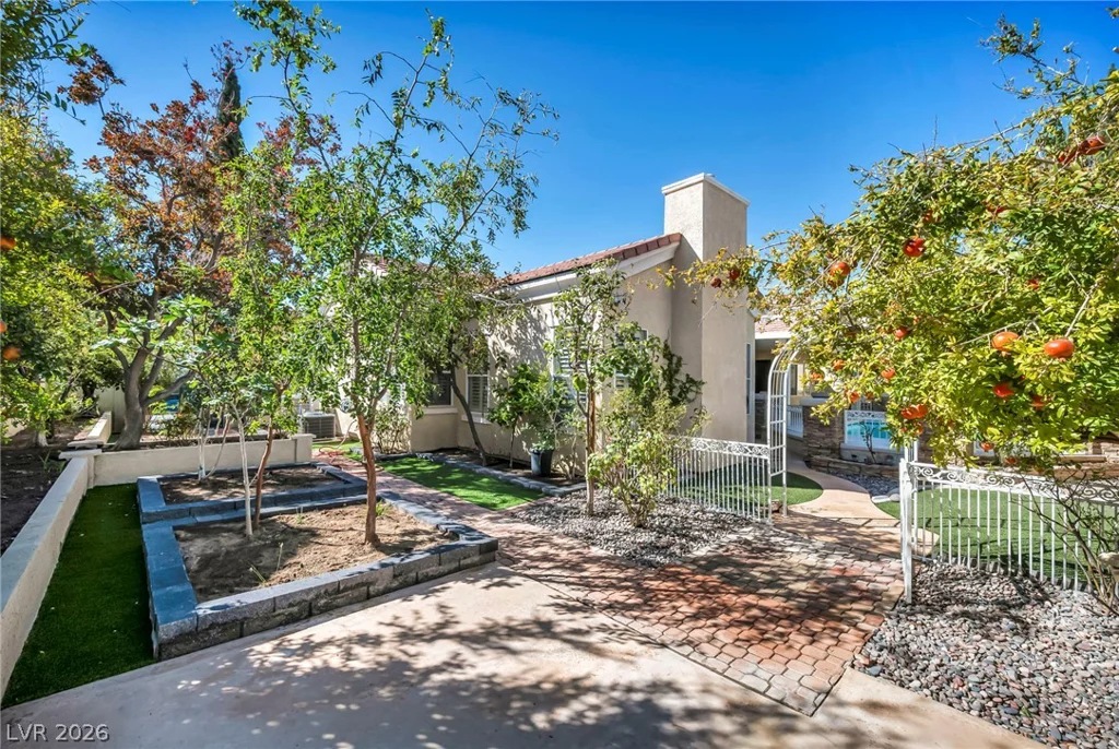 7904 Roxburgh Castle, Las Vegas, NV 89117