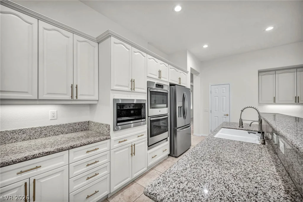 7904 Roxburgh Castle, Las Vegas, NV 89117