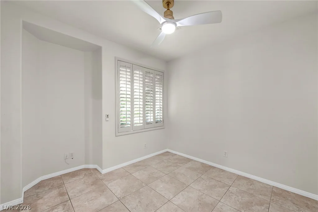 7904 Roxburgh Castle, Las Vegas, NV 89117