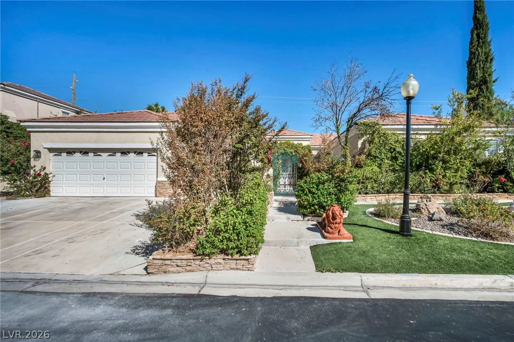 7904 Roxburgh Castle, Las Vegas, NV 89117