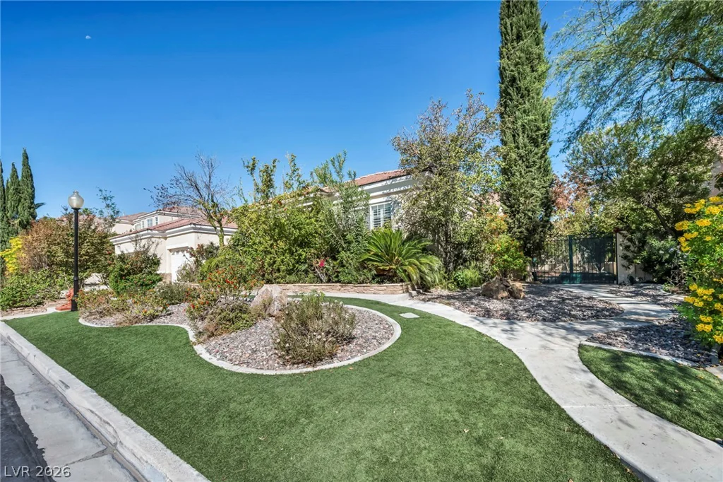 7904 Roxburgh Castle, Las Vegas, NV 89117
