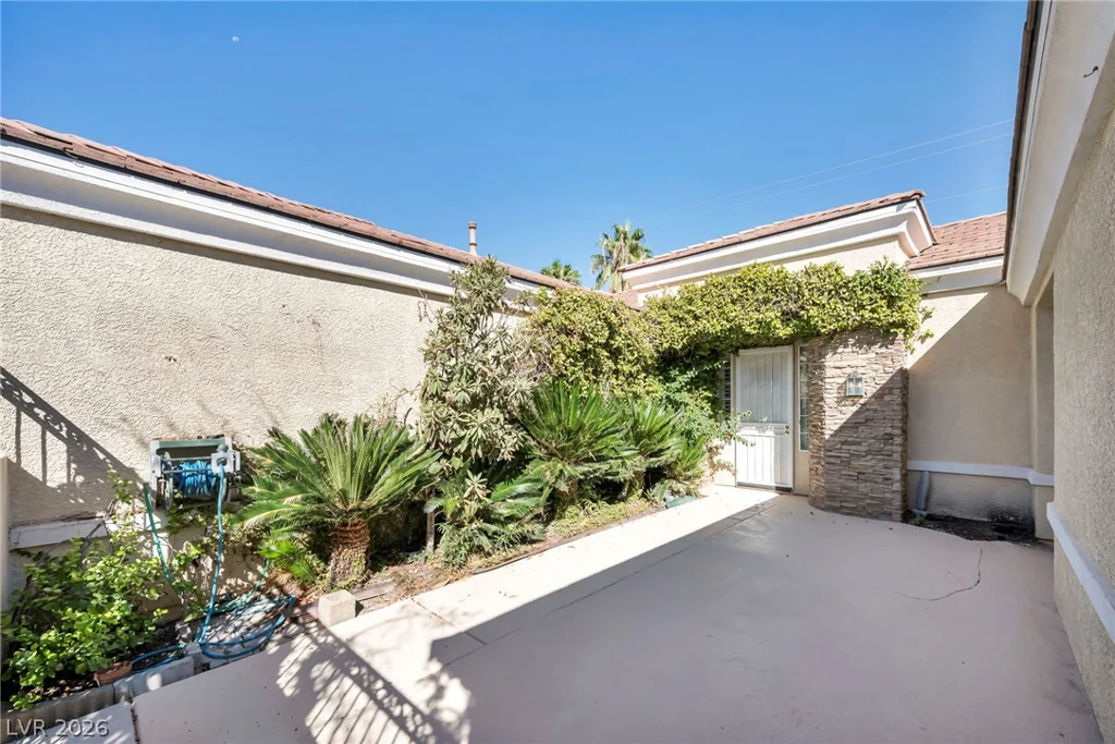 7904 Roxburgh Castle, Las Vegas, NV 89117