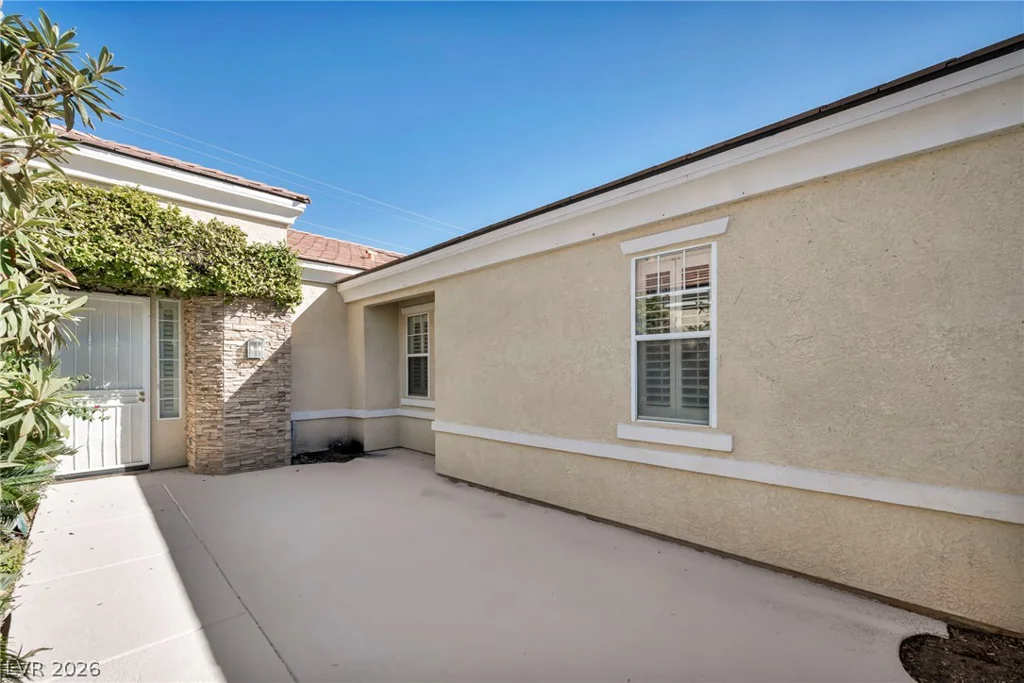 7904 Roxburgh Castle, Las Vegas, NV 89117