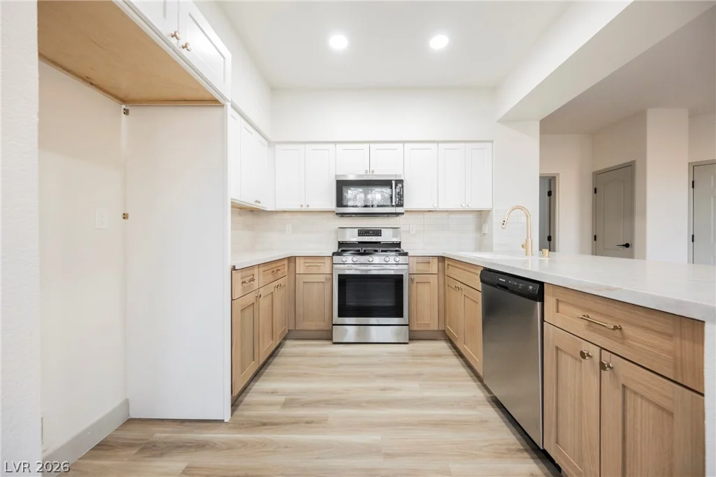 7701 Constanso, Las Vegas, NV 89128
