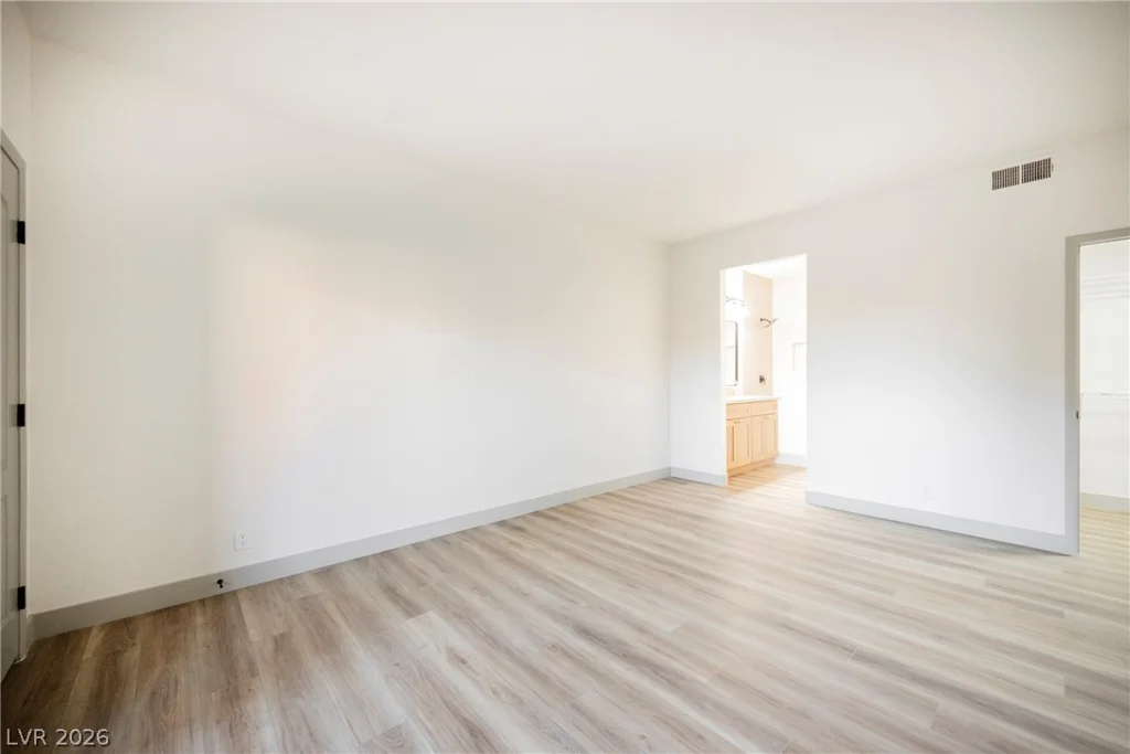 7701 Constanso, Las Vegas, NV 89128