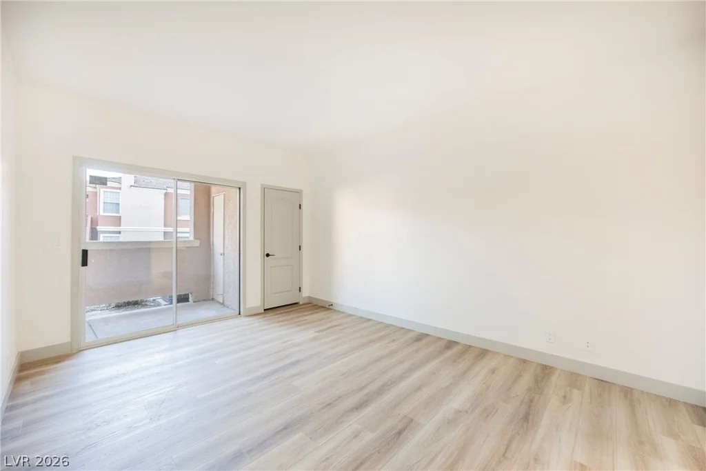 7701 Constanso, Las Vegas, NV 89128