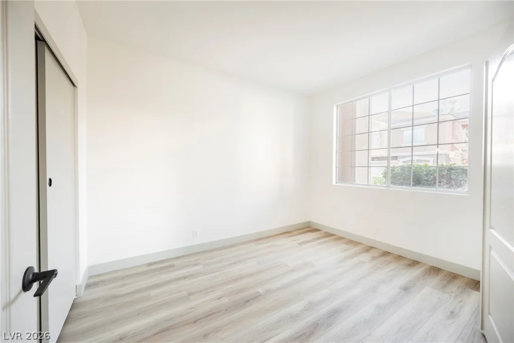 7701 Constanso, Las Vegas, NV 89128