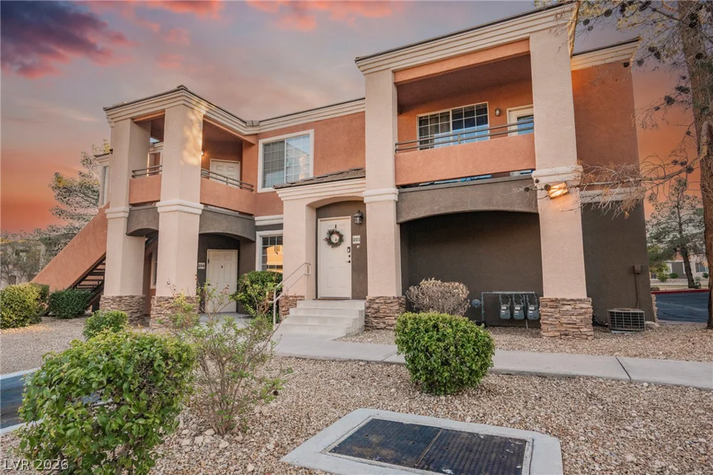 7701 Constanso, Las Vegas, NV 89128
