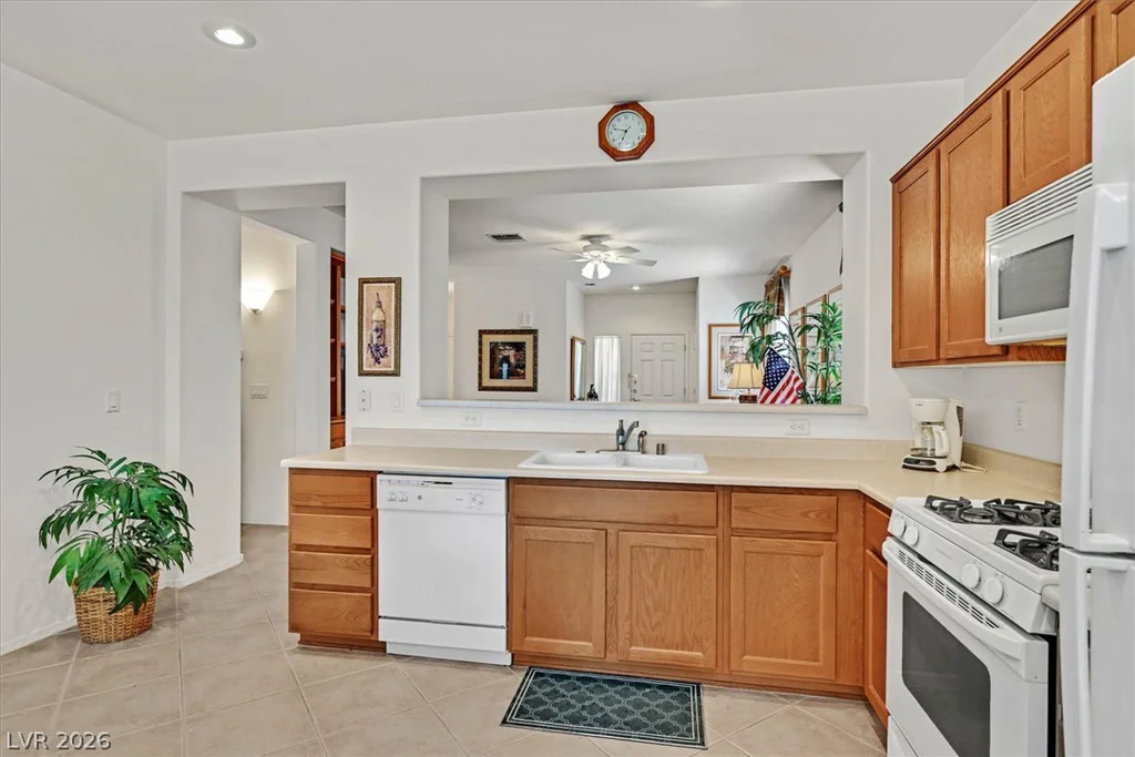 2162 Maple Heights, Henderson, NV 89052
