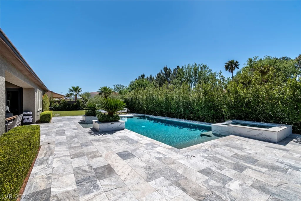 325 Greyjoy, Las Vegas, NV 89183