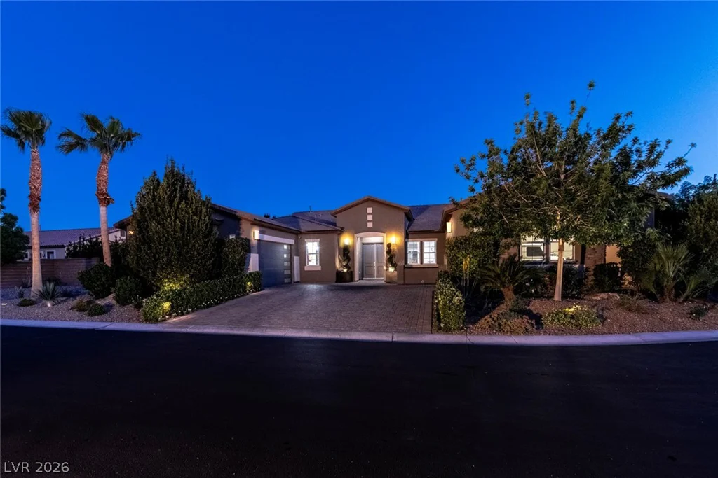 325 Greyjoy, Las Vegas, NV 89183