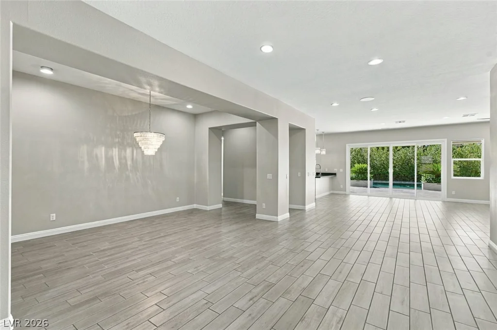 325 Greyjoy, Las Vegas, NV 89183