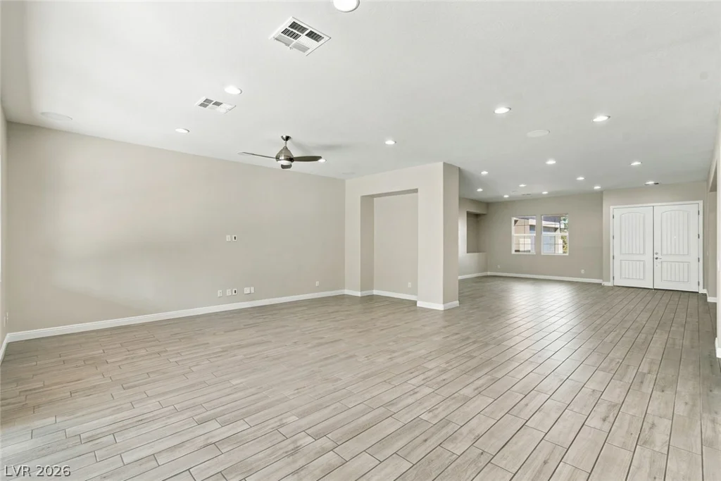 325 Greyjoy, Las Vegas, NV 89183