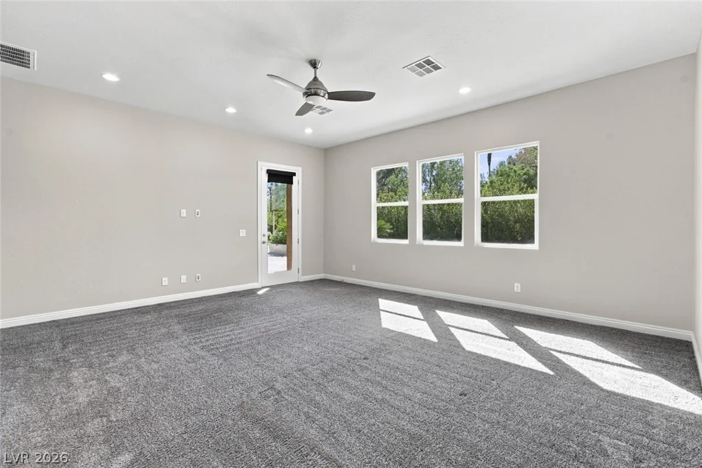 325 Greyjoy, Las Vegas, NV 89183