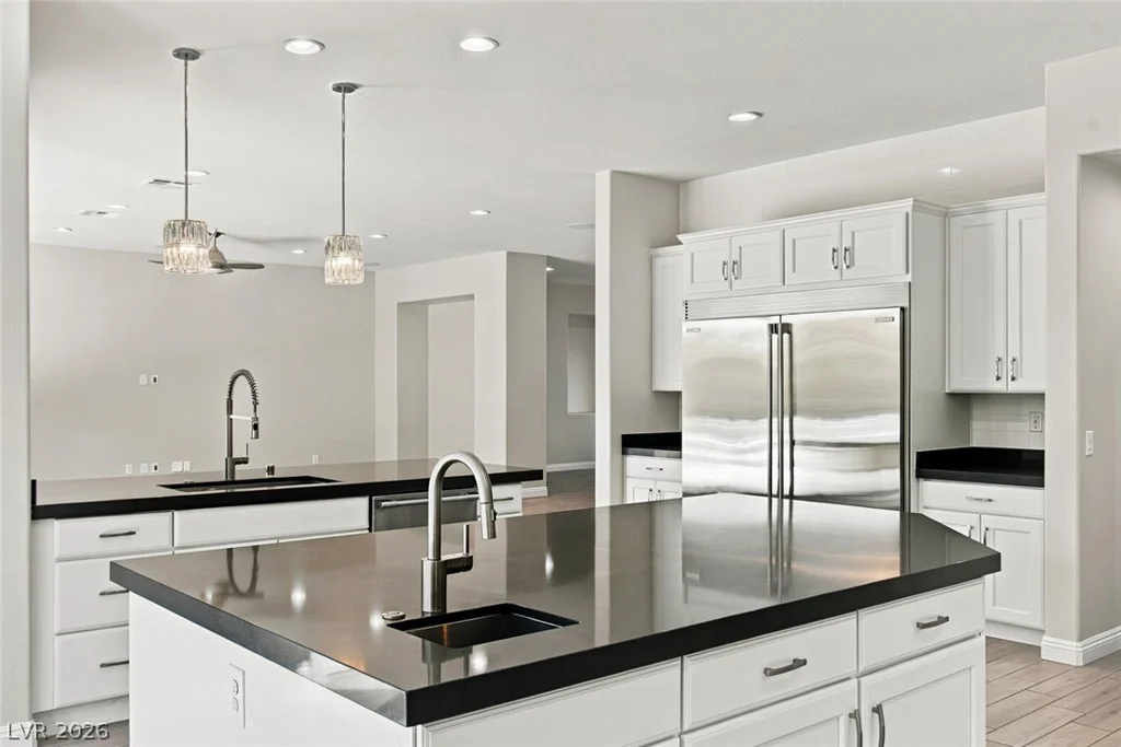 325 Greyjoy, Las Vegas, NV 89183