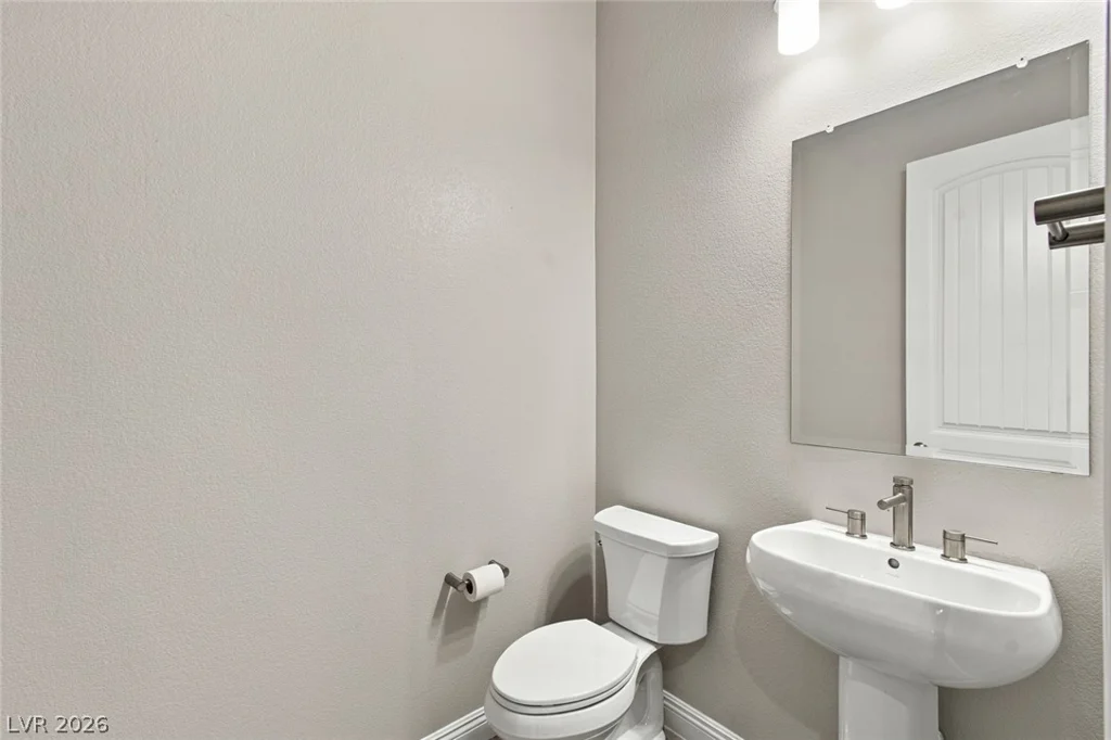 325 Greyjoy, Las Vegas, NV 89183