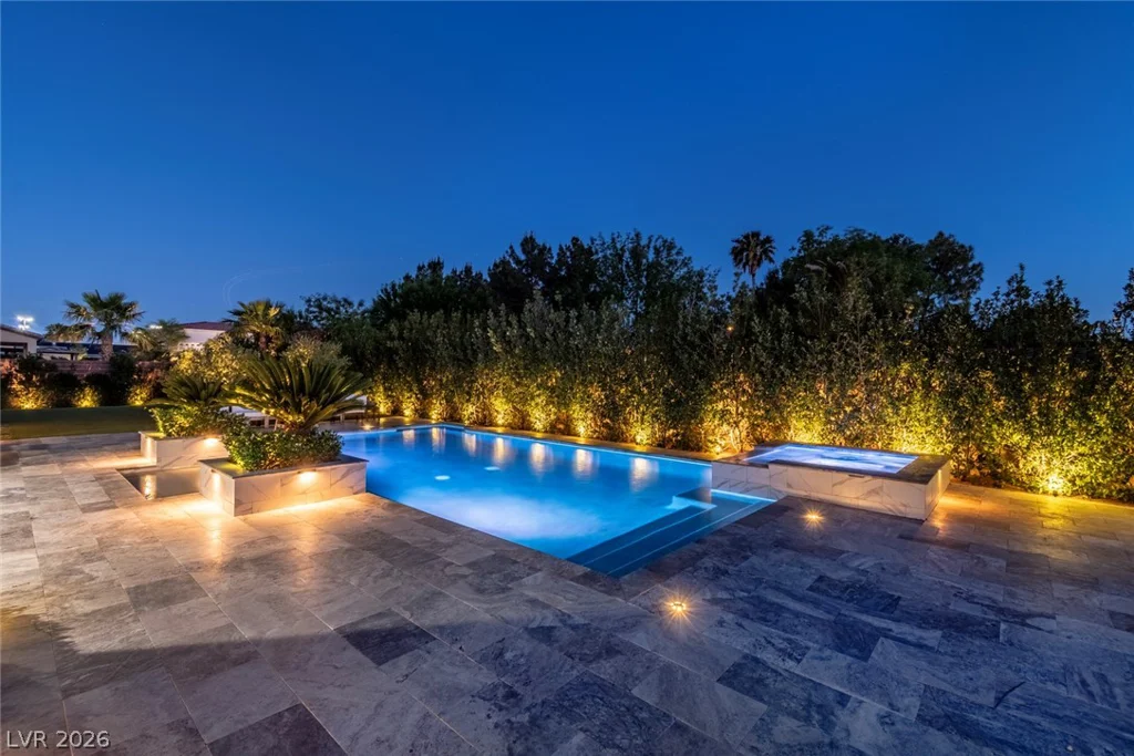 325 Greyjoy, Las Vegas, NV 89183