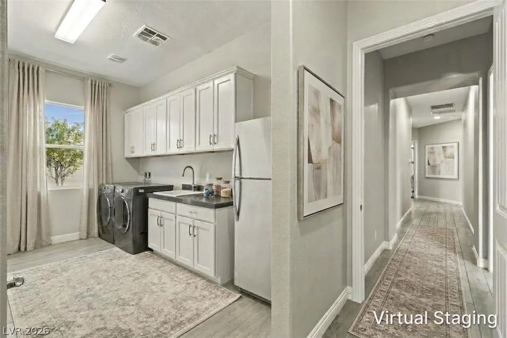 325 Greyjoy, Las Vegas, NV 89183